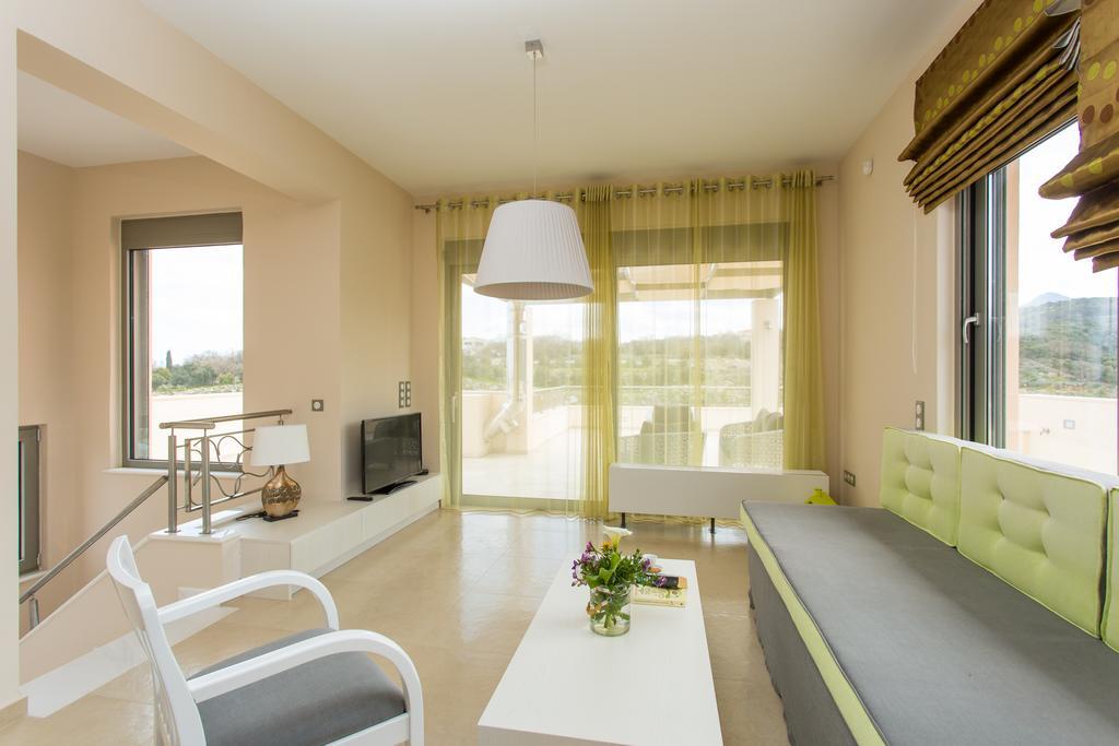 Deluxe Villa Ianthos - Outdoor Hot Tub & Kids Pool Gallos Екстер'єр фото