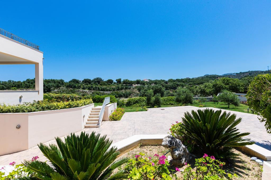 Deluxe Villa Ianthos - Outdoor Hot Tub & Kids Pool Gallos Екстер'єр фото