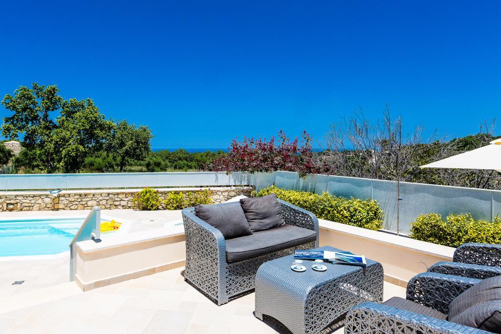 Deluxe Villa Ianthos - Outdoor Hot Tub & Kids Pool Gallos Екстер'єр фото